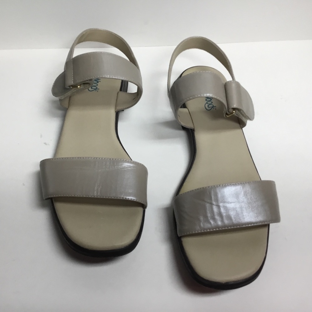 Shoes Maine Woods‎ sandals size 9M  beige gold buckle